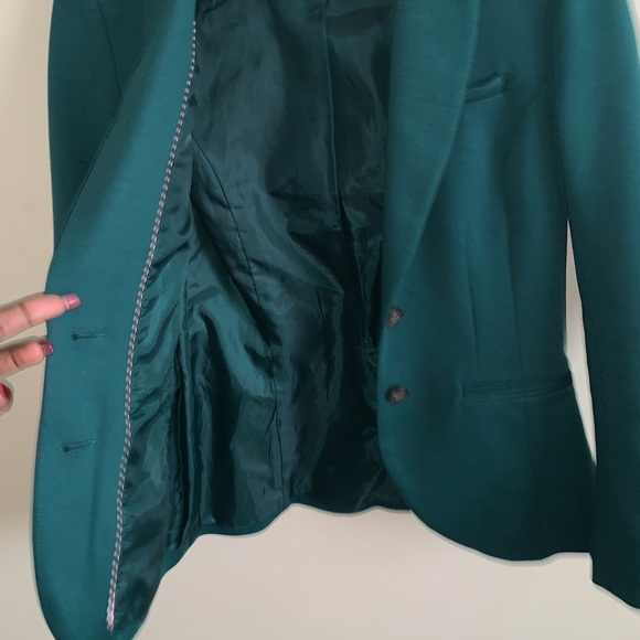 Blazer - Picture 2 of 4